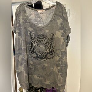 Green Camo Tiger Print Short Sleeve Tee